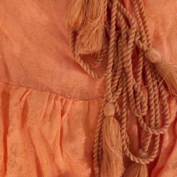 Glamorous Jacquard Blouse With Tassle Ties | US 8 - Picture 7 of 7